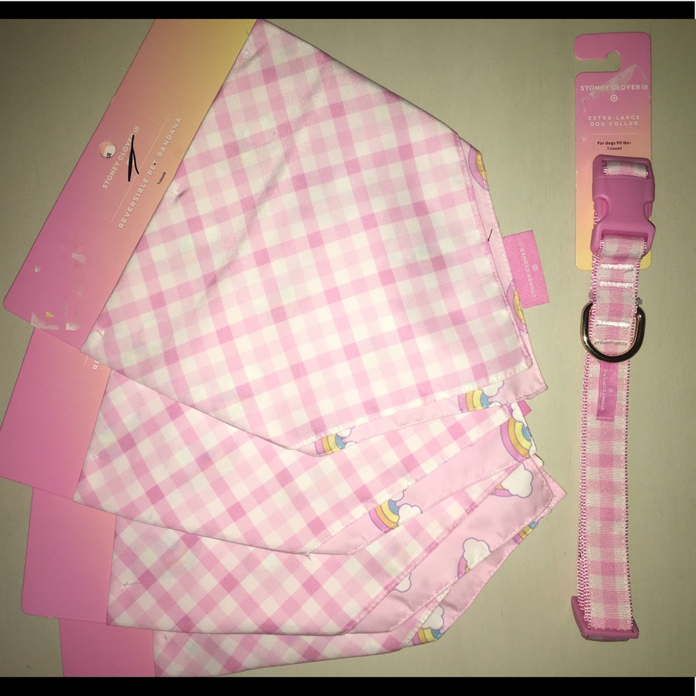 4 (2) packs of Stoney Clover Lane puppy bandannas and one leash